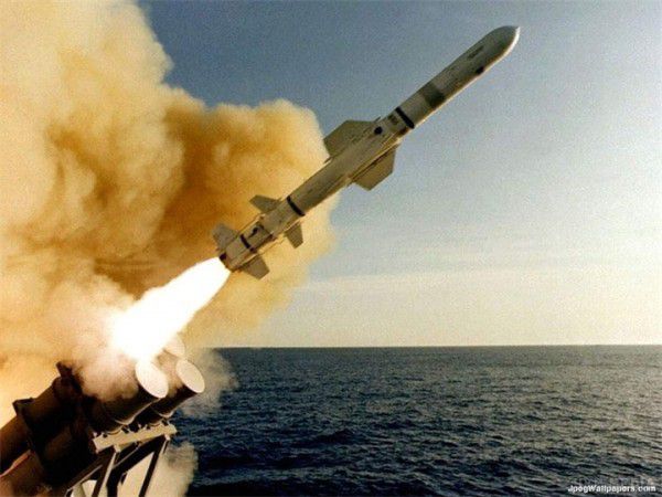 Десятки "Томагавків": 6-й флот ВМС США завдав ракетний удар по військах Асада в Сирії (відео). Через блокування Росією резолюції по варварській бомбардировці територій, контрольованих опозицією, взято курс на знищення хімічного потенціалу Асада.