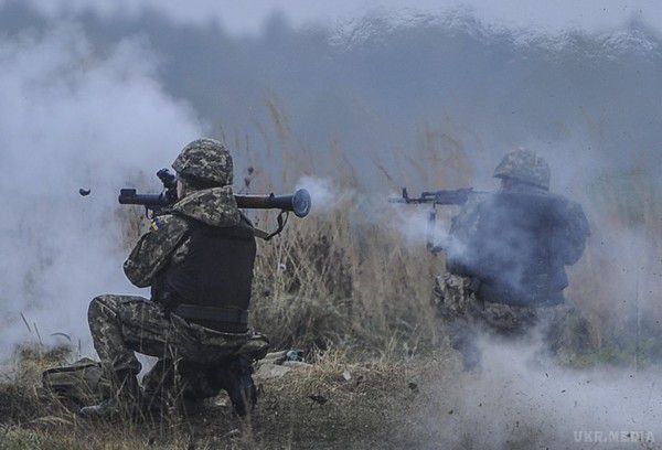 За добу 7 квітня в зоні АТО  бойовики  43 рази обстрілювали сили АТО - прес-центр штабу АТО. В результаті  п'ятеро українських військових були поранені