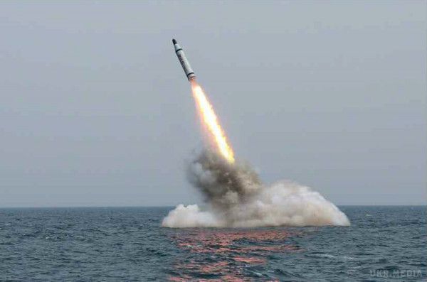 У Південній Кореї випробували балістичну ракету. На території Південної Кореї 6 квітня провели випробування нової балістичної ракети, яка здатна вразити ціль на відстані 800 кілометрів. 