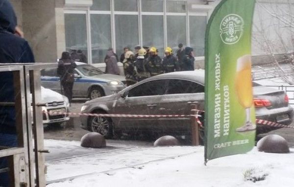 У Петербурзі знову стався вибух. У Петербурзі біля бібліотеки стався вибух, постраждав підліток.