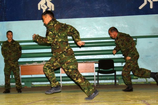 У ЗСУ можуть перейменувати деякі "радянські" військові звання. Кабінет Міністрів пропонує Верховній Раді скасувати військові звання "рядовий" і "прапорщик" і ввести "майстер-сержант" та "головний майстер-сержант"