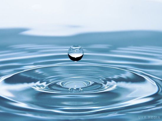 Вчені створили новий пристрій, що перетворює сухе повітря у воду. У США створено прилад для добування води з сухого повітря.