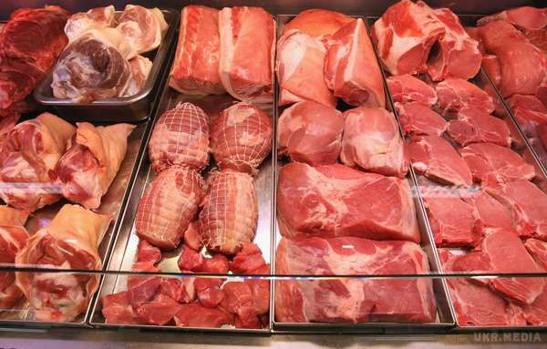 В Україні падають ціни на м'ясо. Після завершення Великодніх свят в Україні очікується зниження цін на м'ясо. Такий прогноз озвучили експерти Українського клубу аграрного бізнесу (УКАБ).