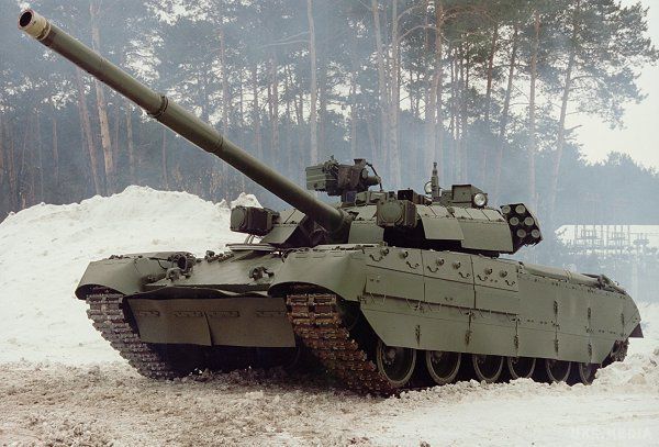 Чим Росія воює проти ЗСУ(фото, відео). Міжнародна група Bellingcat довела використання росіянами танків Т-90 проти українських воїнів у зоні АТО.