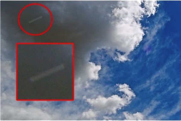 У небі над Каліфорнією помітили загадковий НЛО. Невпізнаний літаючий об'єкт був майже прозорим