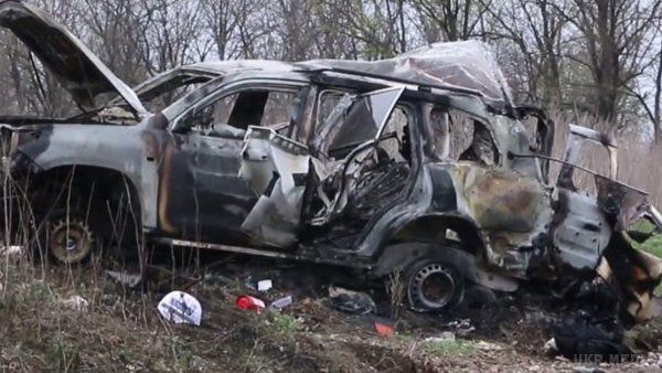 Вибух автомобіля ОБСЄ: Росія закликала Україну до "прямого діалогу" з бойовиками. Обставини події вказують на високу імовірність провокації, спрямованої на підрив процесу врегулювання конфлікту на Донбасі.