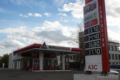 Вартість бензину в Росії перевищила ціни на паливо в США. Бензин в США в першому кварталі 2017 року став в середньому дешевше, ніж у Росії. 