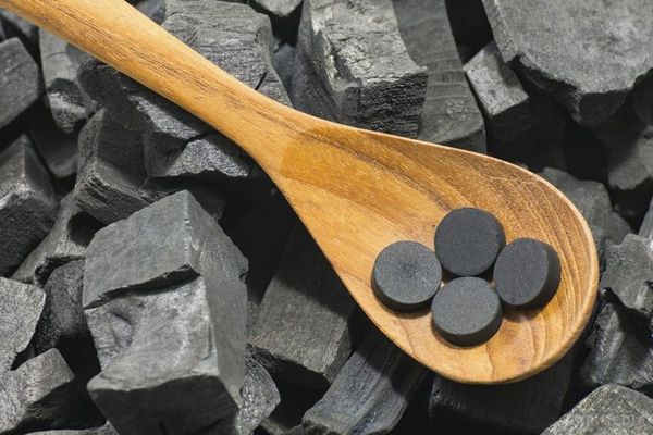 Вугілля активоване: повний перелік порад на користь здоров'я.  Радимо вам запастися інформацією про її можливості і активно користуватися нею в повсякденному житті!