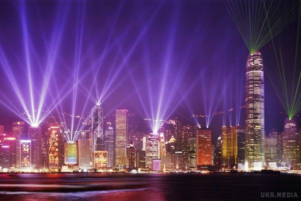 Фантастика: приголомшливі хмарочоси Гонконгу (Фото). Ця добірка фотографій вас вразить з першого погляду і залишиться в уяві надовго. 