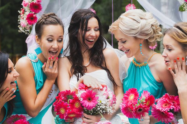 В Україні набирає популярності цікава послуга для наречених!. Розпочався сезон весіль. 