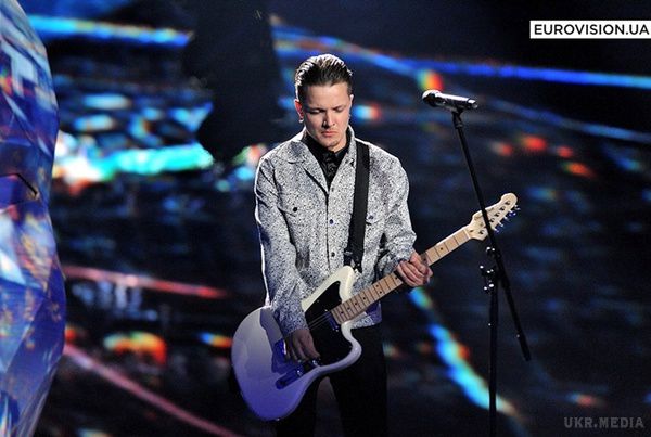 Декорацією номера O. Torvald стала велика голова (фото). Оскільки виступ наших O. Torvald ми побачимо вже у фіналі, 13 травня, розповімо вам трішечки подробиць.