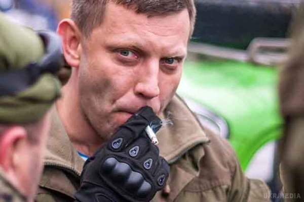 На Донбасі перед кортежем Захарченко рвонули дві бомби – росЗМІ. У результаті вибухів ніхто не постраждав, ділянку траси перекрили.
