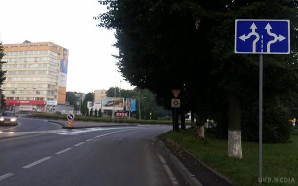 В Україні стартує експеримент з дорожніми знаками (фото). Знаки носитимуть суто інформативний характер.