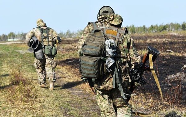 На Донбасі підірвалися два українських сапера. Один боєць загинув.