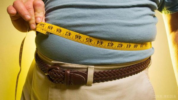 Вчені: Надлишок жиру на животі смертельно небезпечний. Багато хто знає, що надмірна вага збільшує ризик виникнення серцево-судинних захворювань, цукрового діабету і навіть раку.