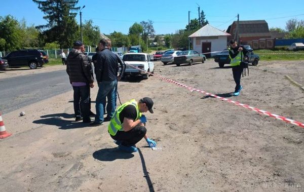 У селище на Харківщині ввели спецназ через бійку зі стріляниною. У результаті четверо чоловіків були поранені, один з постраждалих помер.