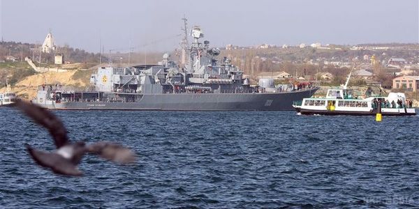 Найбільший корабель України зламався відразу після ремонту. Корабель "Гетьман Сагайдачний" зламався незабаром після ремонту.