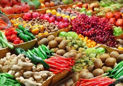Овочі-фрукти, скільки вони коштують насправді.  Вперше за всю історію ізраїльської торгівлі вирахуваний істинний навар торговців овочами та фруктами. 