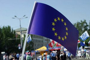 Що "світить" українцям за затримку в ЄС понад 90 днів. У Держприкордонслужбі зазначили, що за правопорушення можна опинитися навіть у базі Інтерполу