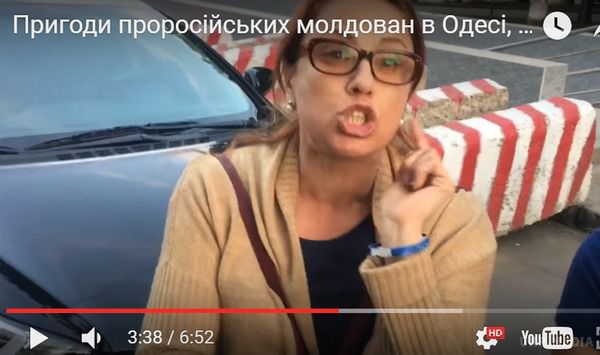 Проросійські громадяни Молдови влаштували скандал в Одесі. Туристи демонстративно повісили на машини "георгіївські стрічки". Українські активісти відповіли жорстко.