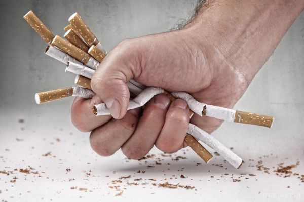 Вчені: «Легкі» сигарети викликають найстрашнішу форму раку. Американські вчені попереджають, що «легкі» сигарети» набагато небезпечніше звичайних. 