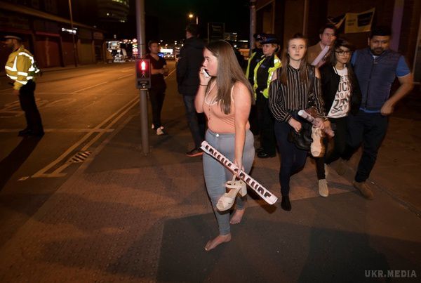 На концерті Аріана Гранде в Манчестері загинули 19 осіб. Місцеві ЗМІ повідомляють, що все сталося одразу після завершення концерту знаменитої американської співачки Аріана Гранде,