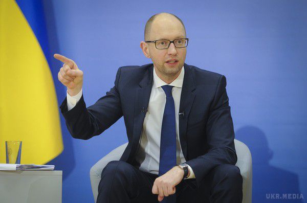 Названа нова посада Яценюка. Колишній прем'єр-міністр Арсеній Яценюк погодився очолити Національний банк України.