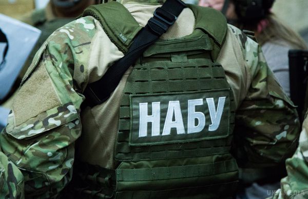 В  Києві у окружному адмінсуді відбуваються обшуки. "Суддя Євген Аблов пов'язує такі дії з тим, що в ОАСК розглядається дві справи проти НАБУ",