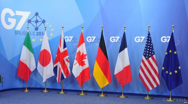 Лідери G7 пригрозили Росії новими санкціями в разі невиконання Мінських угод. Лідери відзначили, що засуджують незаконну анексію Криму і повністю підтримують незалежність України.