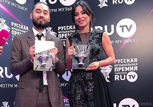 Ані Лорак похвалилася нагородою. Музична премієя російського телеканалу RU TV
