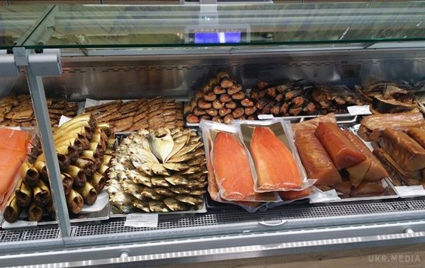 У Києві отруєння рибою з магазинів: один помер. Три людини отруїлися рибою з супермаркетів.