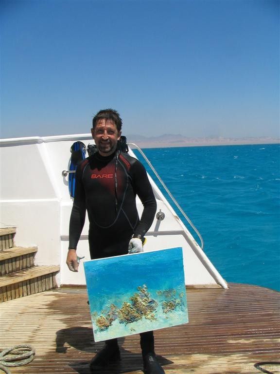 В Україні помер відомий художник, рекордсмен Книги Гіннеса (фото). Олександр Бєлозор прославився писанням картин під водою і навіть встановив світовий рекорд.