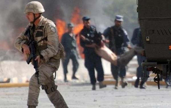 Вибух у Кабулі: кількість загиблих зросла до 80 осіб. Кількість загиблих в результаті вибуху в столиці Афганістану Кабулі зросла до 80 осіб, кількість постраждалих зросла 320 осіб. 