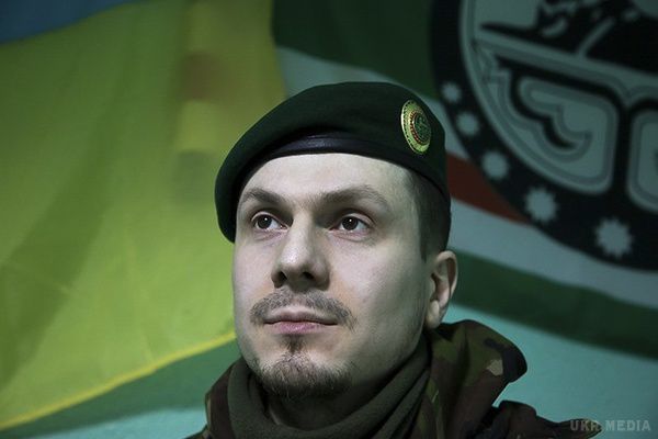 Осмаєв частково прийшов до тями, але говорити не може. Після замаху чеченський доброволець Адам Осмаєв підключений до дихального апарату в лікарні.