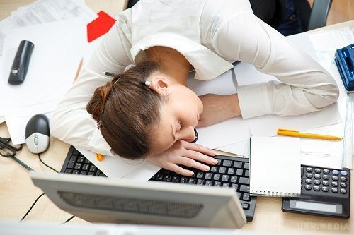 10 причин постійної втоми. 10 самих поганих звичок, які змушують відчути себе втомленим.