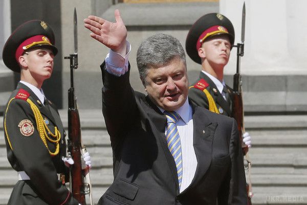 Як змінювалася команда Порошенка за три роки правління. 7 червня 2014 року прийняв присягу президента України Петро Порошенко.