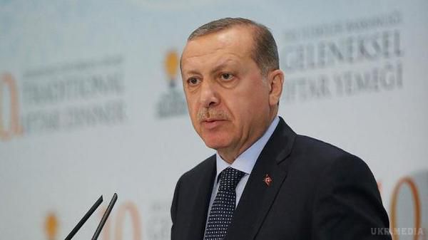 Ердоган заступився за Катар після звинувачень у тероризмі. Туреччина вважає хибним рішення низки арабських держав про розрив дипломатичних відносин з Катаром 
