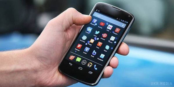 Xiaomi готує до випуску новий смартфон. Президент компанії Xiaomi Лей Цзюнь повідомив, що вони розглядають можливість створення нового 7-ми дюймового гаджета.