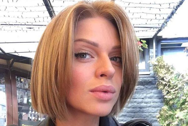 Блондинка з "Дизель Шоу" обрізала волосся. Яна Глущенко давно мріяла поекспериментувати з зачіскою.