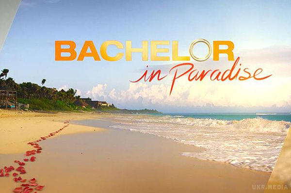 Зйомки американського шоу "Холостяк в раю" припинилися через секс-скандал.  Учасники шоу "Холостяк в раю" Як повідомляють західні ЗМІ, минулого тижня припинилися зйомки четвертого сезону американського шоу "Холостяк в раю" (Bachelor in Paradise).