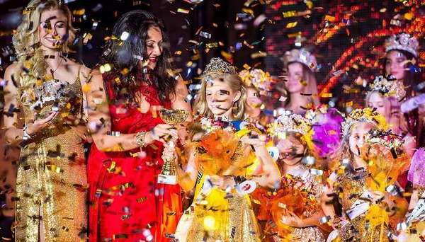 В Україні обрали на конкурсі «Міні Міс Україна» найкрасивішу дівчинку країни в 2017. Конкурс «Міні Міс Україна» завершився грандіозним гала-концертом в Києві. 