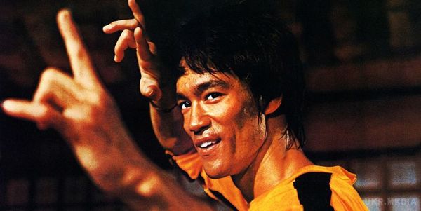 Опубліковано єдине збережене відео реального бою Брюса Лі (відео). Ролик опублікований на YouTube-каналі Beerdy — Bruce Lee Central.