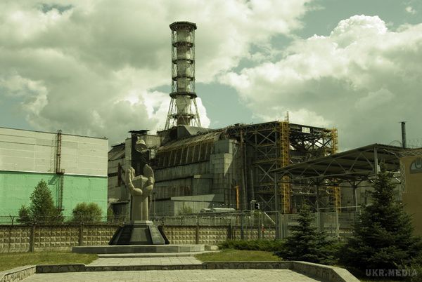 На одному з енергоблоків Чорнобильської АЕС виникло задимлення. В одному з приміщень третього енергоблоку на Чорнобильській АЕС відбулося задимлення