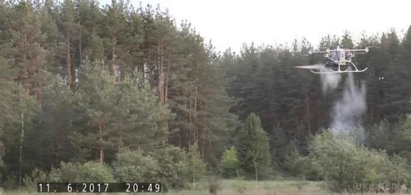 Випробування українського бойового дрону “Командор” з'явилися в мережі.(фото, відео).  Окрім військового призначення важкої універсальної платформи “Командор” розглядаються і цивільні варіації використання