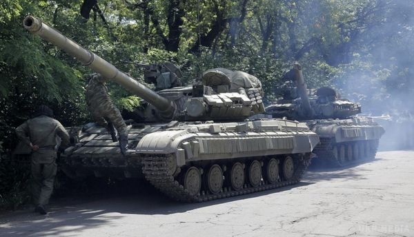 Донбас -  Тривожні дані, - генерал. Росія сконцентрувала на Донбасі тривожно велику кількість військової техніки й артилерійських систем