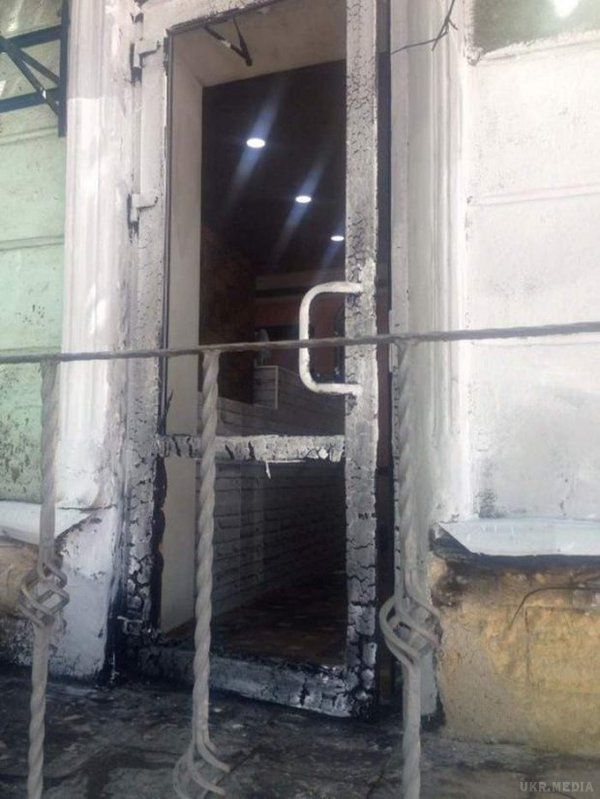 В Одесі чоловік підпалив кафе разом з відвідувачами. Смертельний жарт.