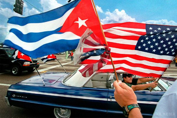 Трамп фактично подарував Путіну Кубу, – Independent. Відмовившись від програми зближення з Кубою, розпочатої ще адміністрацією Обами, Дональд Трамп дав "зелене світло" Володимиру Путіну для дій на Острові Свободи.