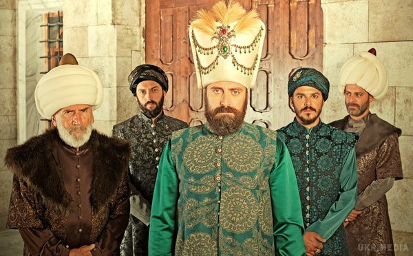 Турецький серіал "Величне століття-2": (19 серія). Дивіться нову серію популярного турецького серіалу Величне століття-2.