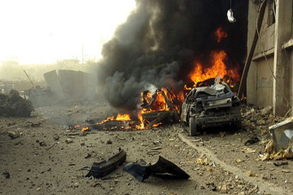 Вибух біля банку в Афганістані: десятки жертв. Щонайменше 20 людей загинули і десятки були поранення в результаті вибуху замінованого автомобіля біля банку в провінції Гільменд на півдні Афганістану