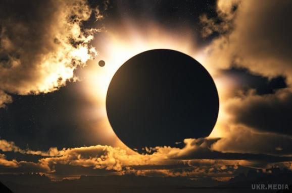 NASA вперше проведе пряму трансляцію сонячного затемнення. Національне аерокосмічне агентство США запустити три літаки і понад 50 висотних аеростатів для трансляції повної фазі затемнення Сонця 21 серпня.